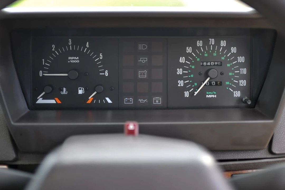 1993 Land Rover Range Rover Classic - Image 24 of 30