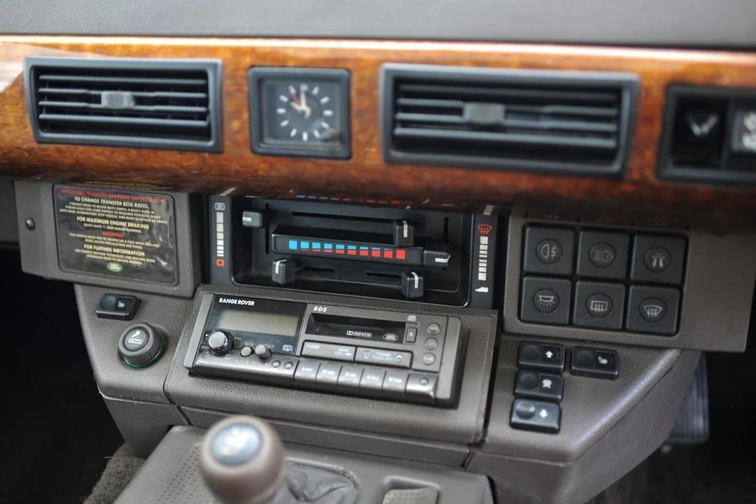 1993 Land Rover Range Rover Classic - Image 28 of 30