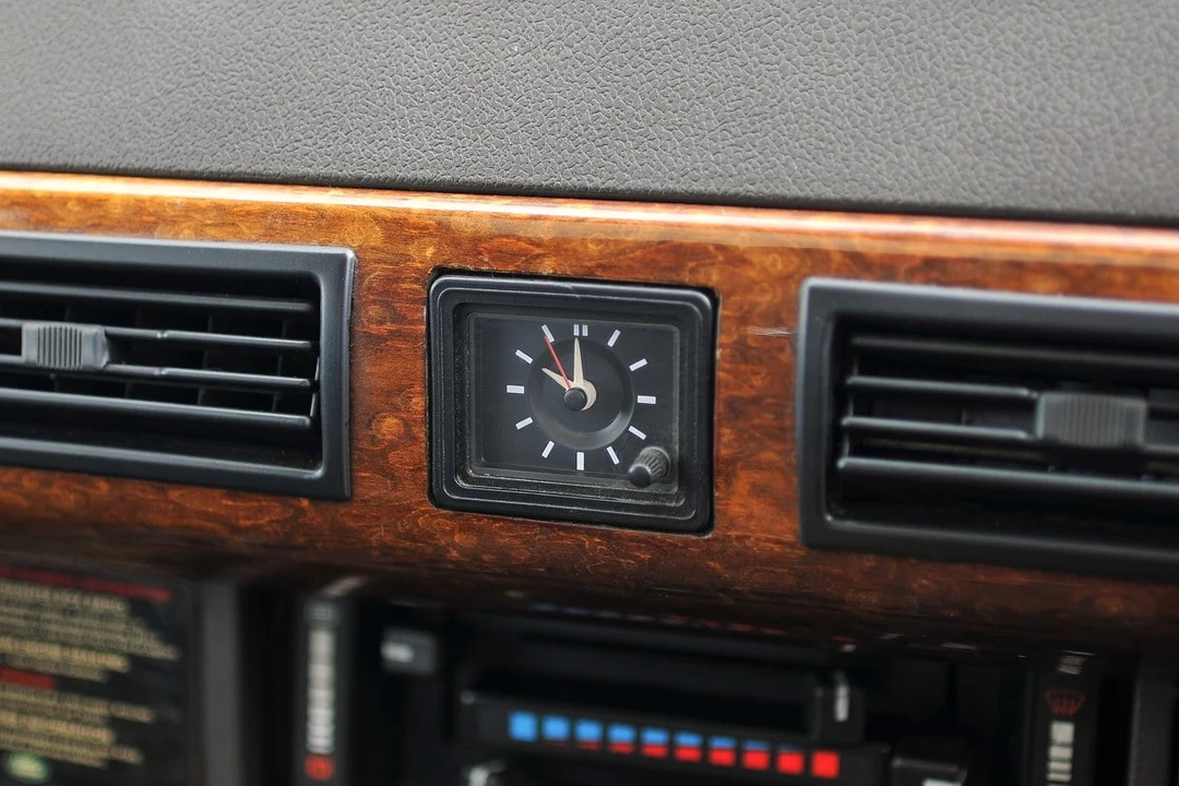 1993 Land Rover Range Rover Classic - Image 16 of 30