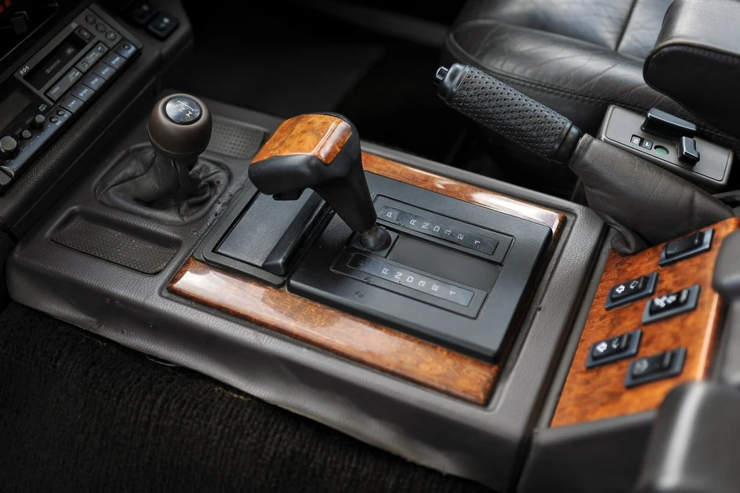 1993 Land Rover Range Rover Classic - Image 23 of 30