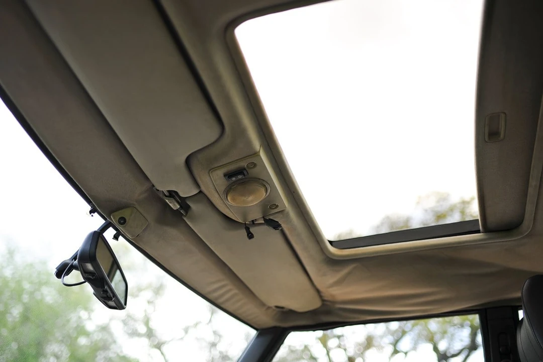 1993 Land Rover Range Rover Classic - Image 29 of 30
