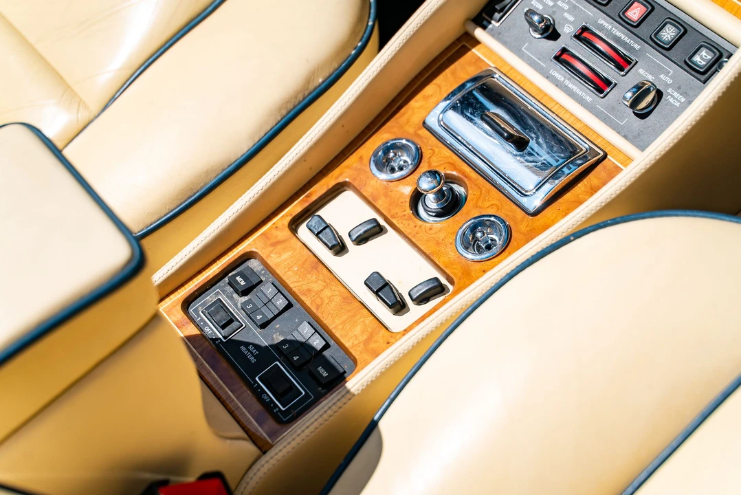 1993 Rolls-Royce Corniche Series IV - Image 19 of 31