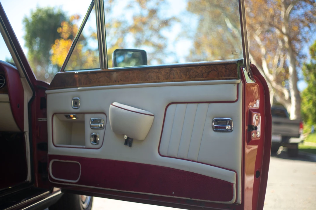 1993 Rolls-Royce Corniche Series IV - Image 3 of 31