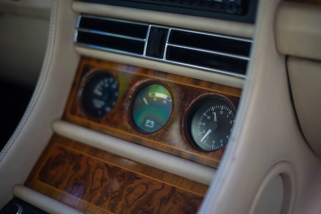 1993 Rolls-Royce Corniche Series IV - Image 9 of 31
