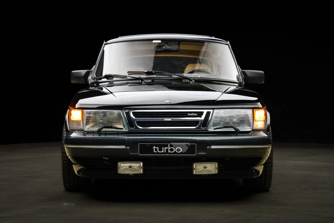 1993 Saab 900 Commemorative Edition 1st Gen - Image 9 of 31