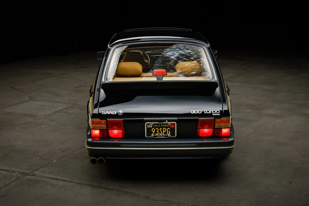 1993 Saab 900 Commemorative Edition 1st Gen - Image 23 of 31