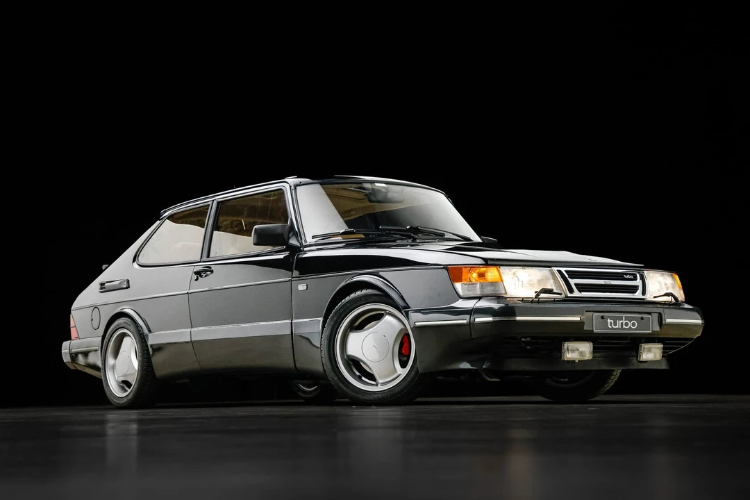 1993 Saab 900 Commemorative Edition 1st Gen - Image 14 of 31