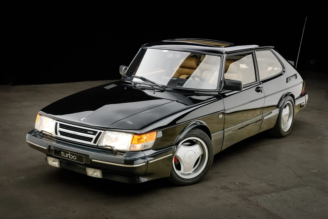 1993 Saab 900 Commemorative Edition 1st Gen - Image 5 of 31