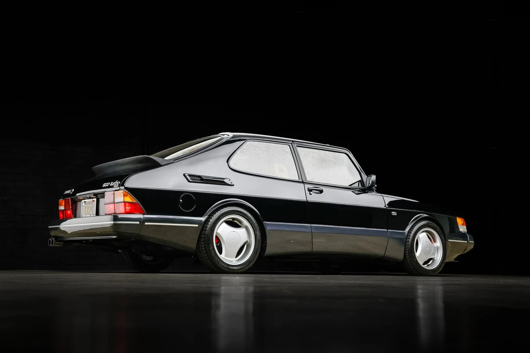 1993 Saab 900 Commemorative Edition 1st Gen - Image 20 of 31