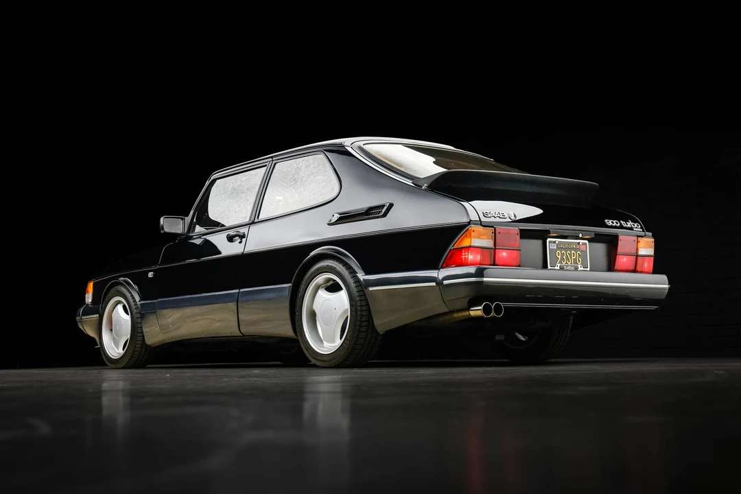 1993 Saab 900 Commemorative Edition 1st Gen - Image 27 of 31