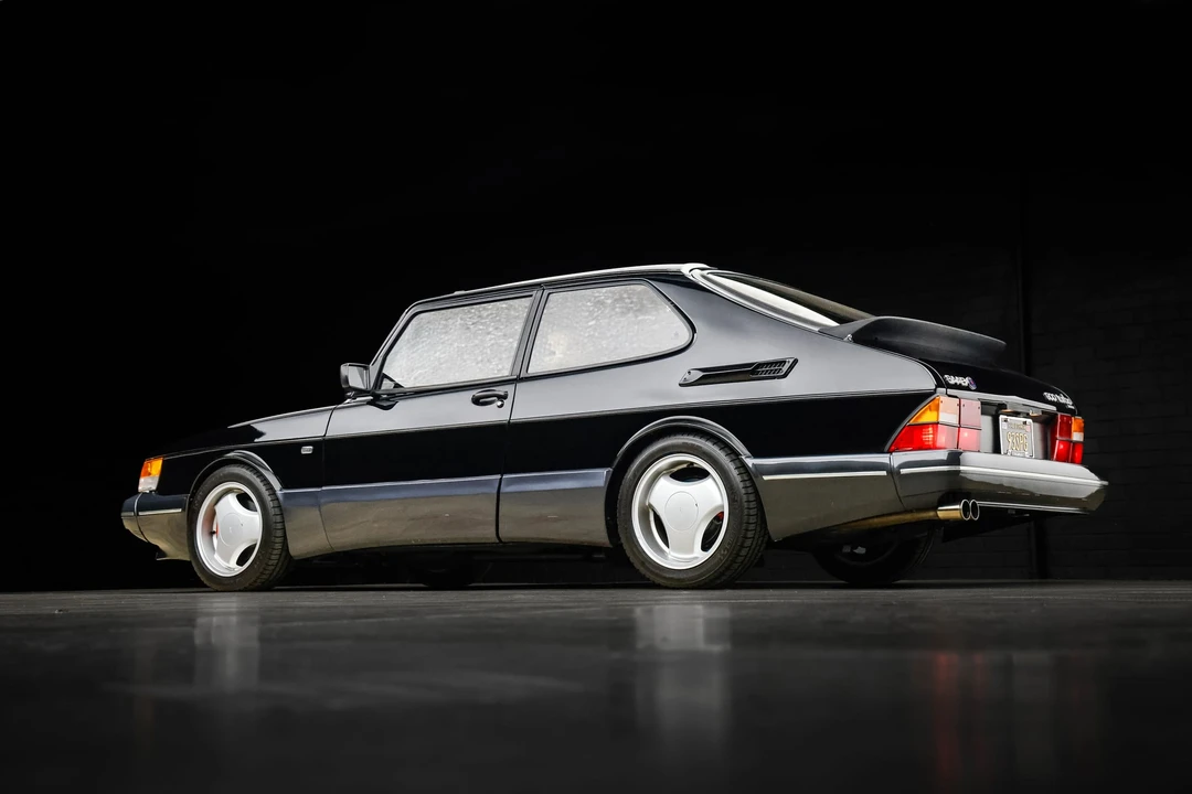 1993 Saab 900 Commemorative Edition 1st Gen - Image 29 of 31