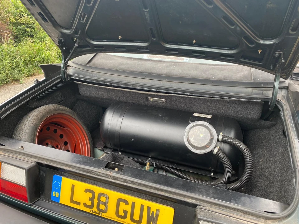 1993 Saab 900 1st Gen - Image 2 of 16