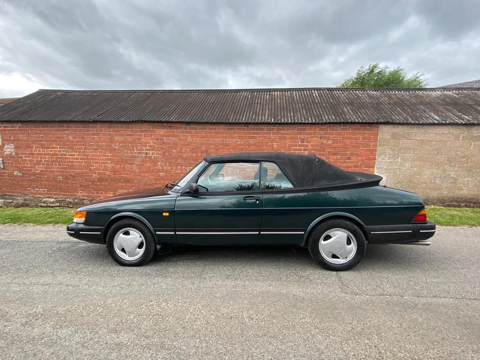 1993 Saab 900 1st Gen - Image 12 of 16