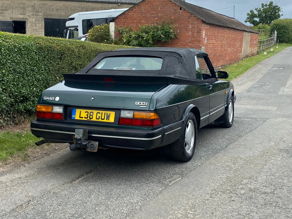 1993 Saab 900 1st Gen - Image 15 of 16