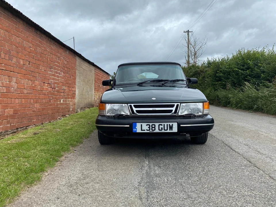 1993 Saab 900 1st Gen - Image 11 of 16