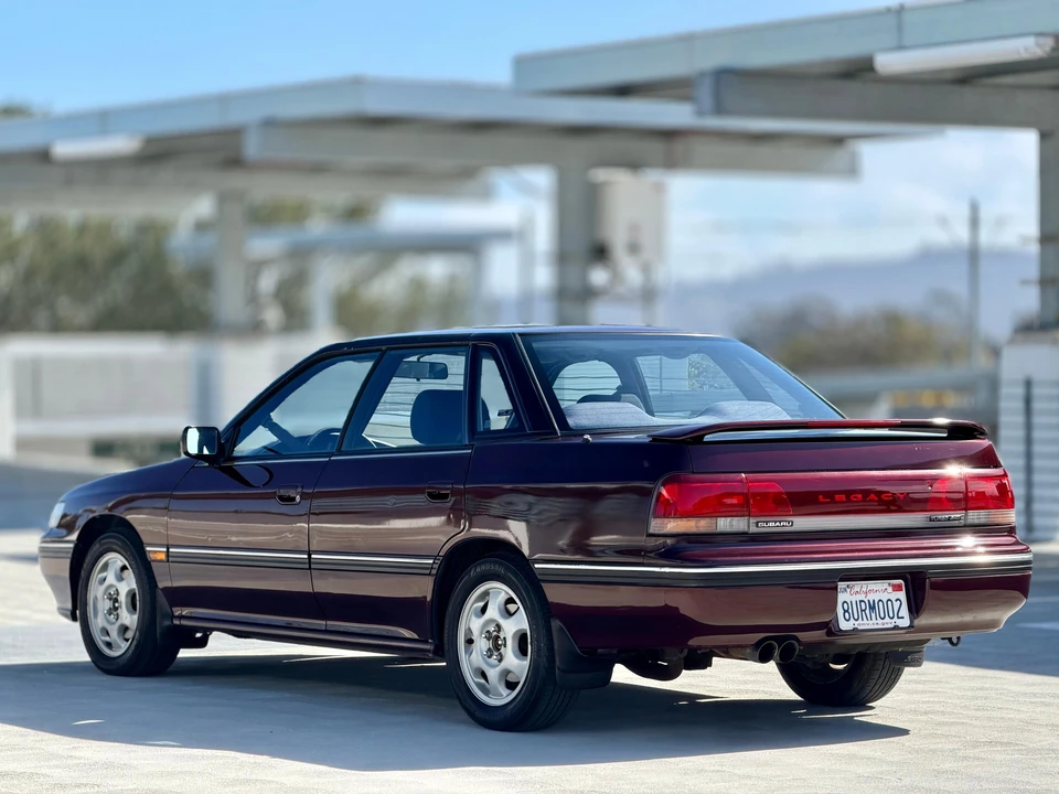 1993 Subaru Legacy 1st Gen - Image 17 of 31