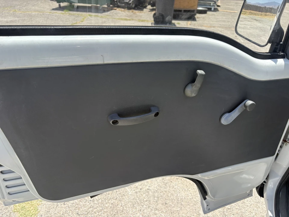 1993 Subaru Sambar 5th Gen - Image 24 of 31