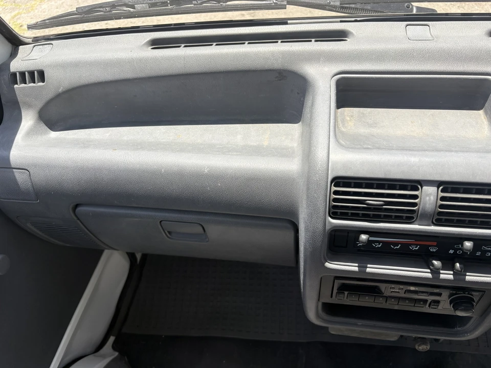 1993 Subaru Sambar 5th Gen - Image 17 of 31