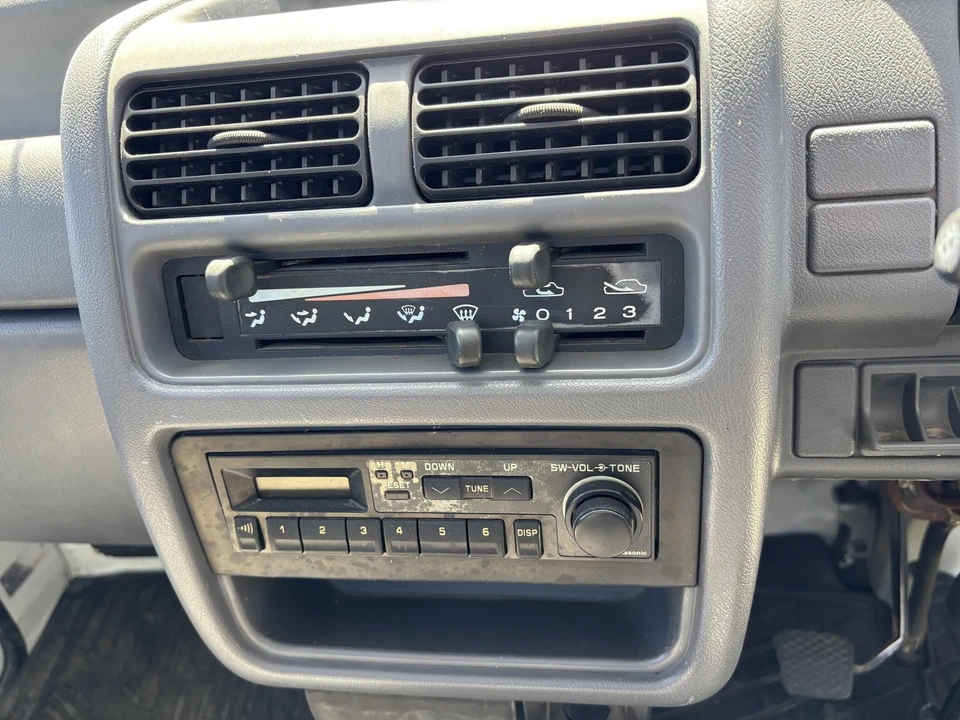 1993 Subaru Sambar 5th Gen - Image 15 of 21