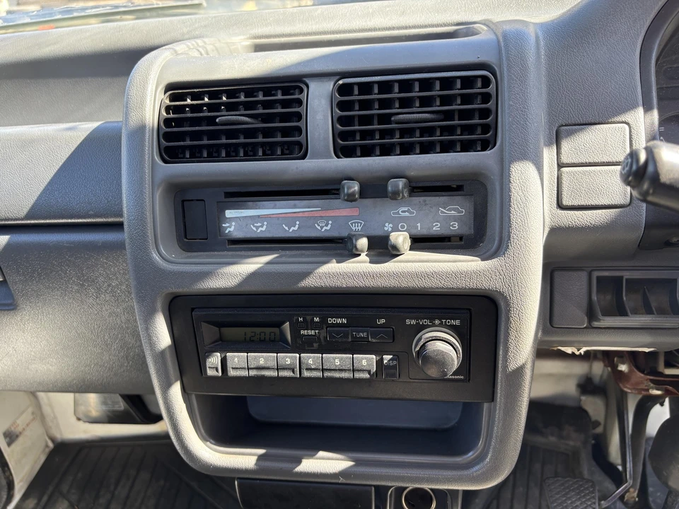 1993 Subaru Sambar 5th Gen - Image 18 of 21