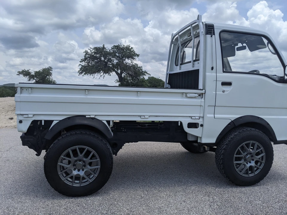 1993 Subaru Sambar 5th Gen - Image 25 of 31