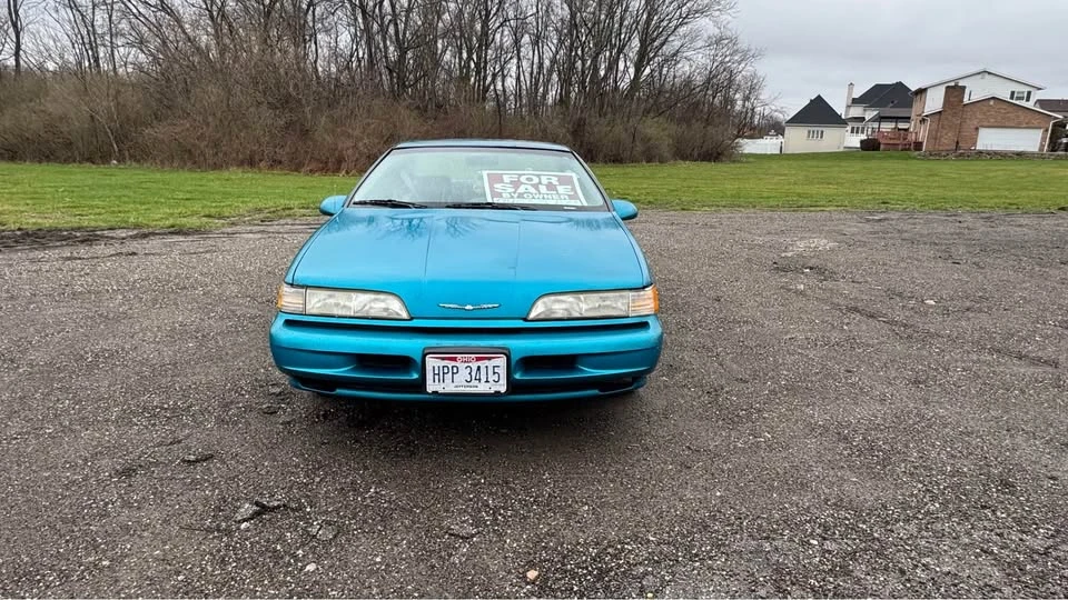 1993 Ford Thunderbird 10th Gen - Image 2 of 10