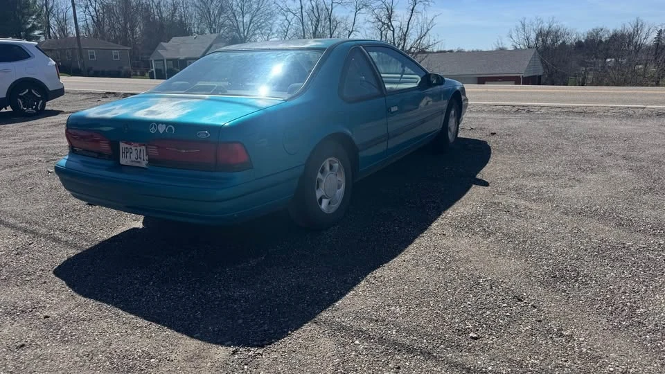 1993 Ford Thunderbird 10th Gen - Image 8 of 10