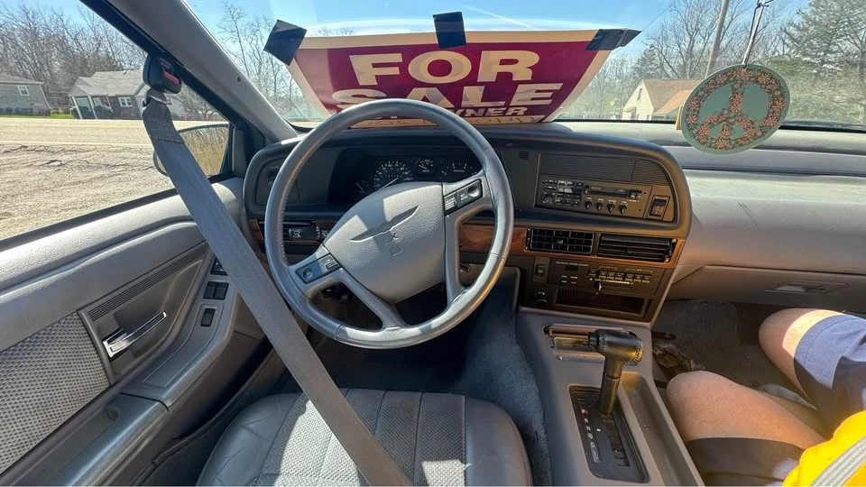 1993 Ford Thunderbird 10th Gen - Image 4 of 10
