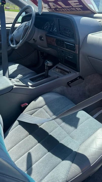 1993 Ford Thunderbird 10th Gen - Image 3 of 10