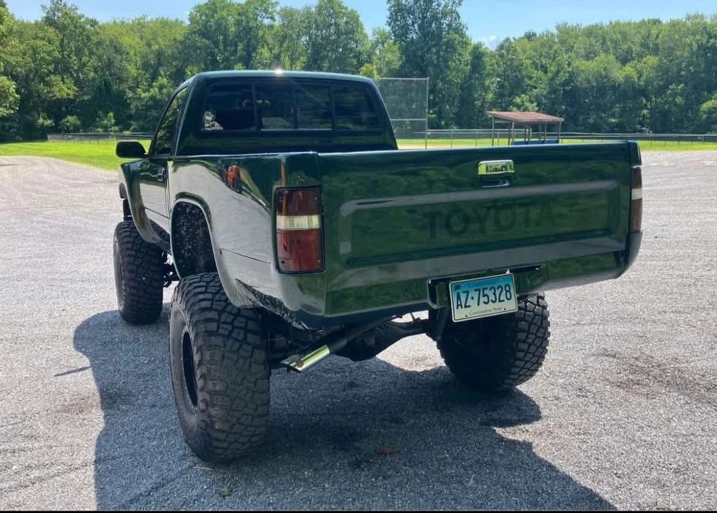 1993 Toyota Hilux 5th Gen - Image 2 of 21