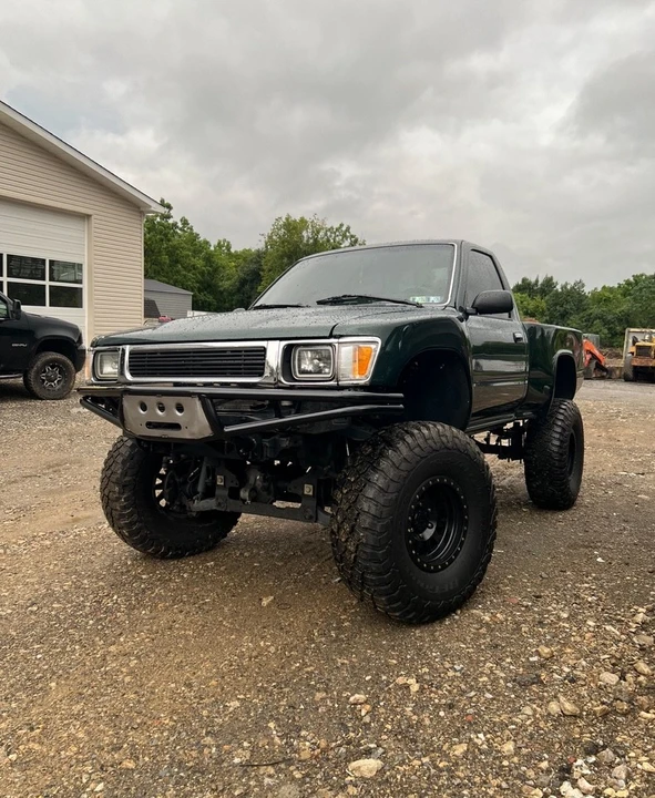 1993 Toyota Hilux 5th Gen - Image 5 of 21
