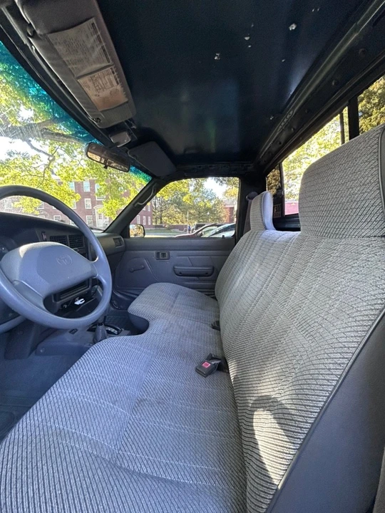 1993 Toyota Hilux 5th Gen - Image 12 of 21