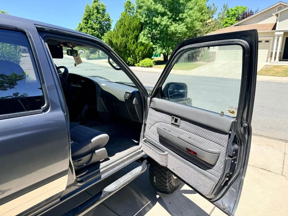 1993 Toyota 4Runner 2nd Gen - Image 4 of 8