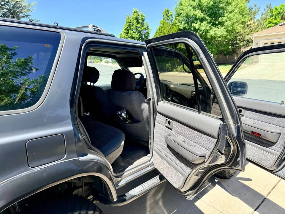 1993 Toyota 4Runner 2nd Gen - Image 5 of 8