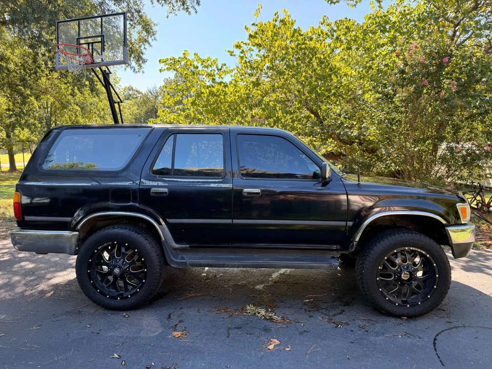1993 Toyota 4Runner 2nd Gen - Image 11 of 17