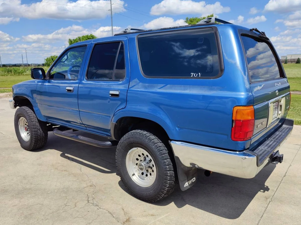 1993 Toyota 4Runner 2nd Gen - Image 6 of 24