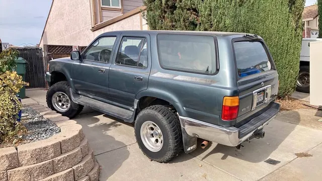 1993 Toyota 4Runner SR5 Premium Sport Utility 4D
