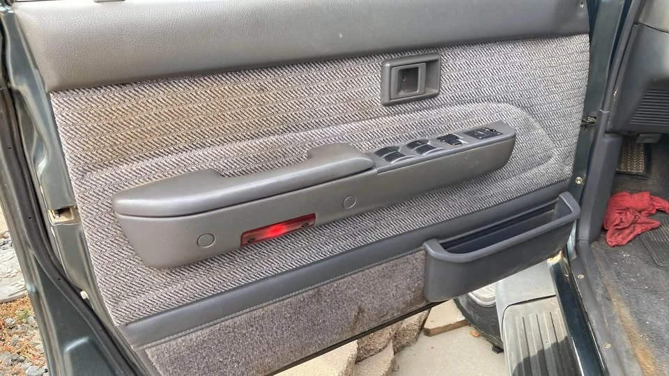 1993 Toyota 4Runner 2nd Gen - Image 9 of 13