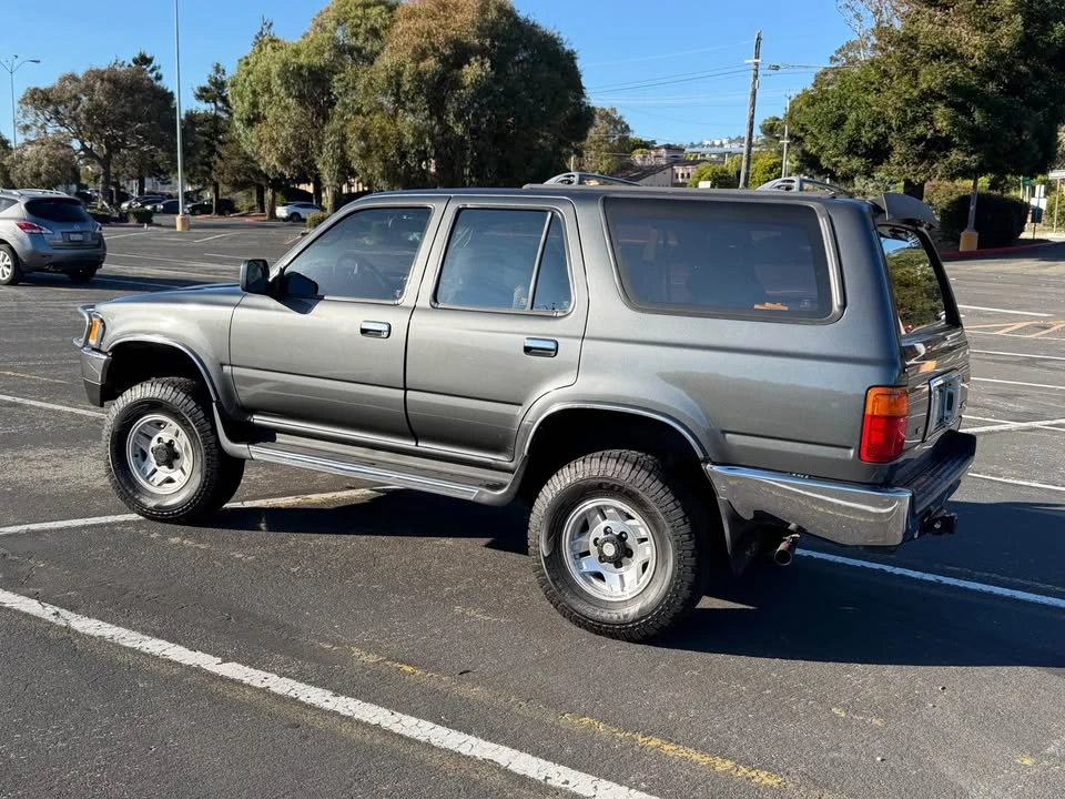 1993 Toyota 4Runner 2nd Gen - Image 3 of 8