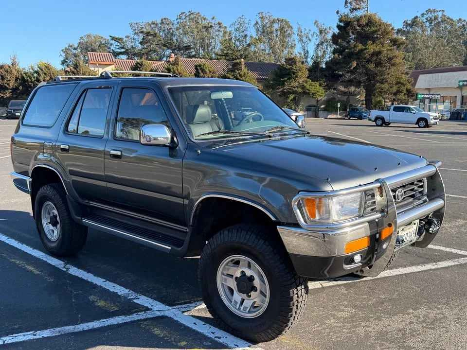 1993 Toyota 4Runner 2nd Gen - Image 2 of 8