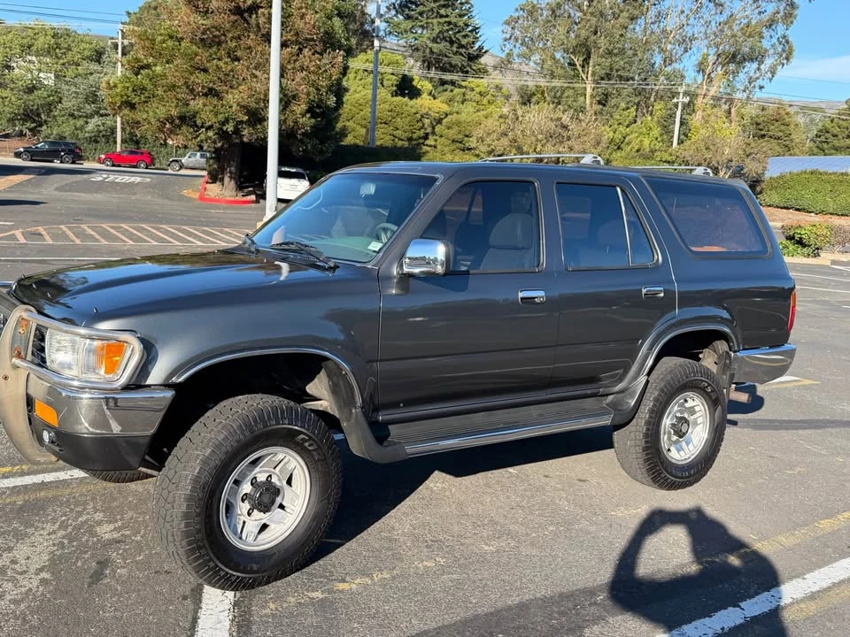 1993 Toyota 4Runner 2nd Gen - Image 4 of 8