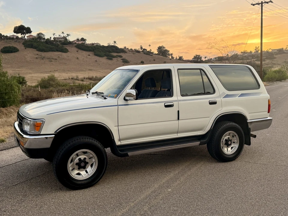 1993 Toyota 4Runner 2nd Gen - Image 9 of 31