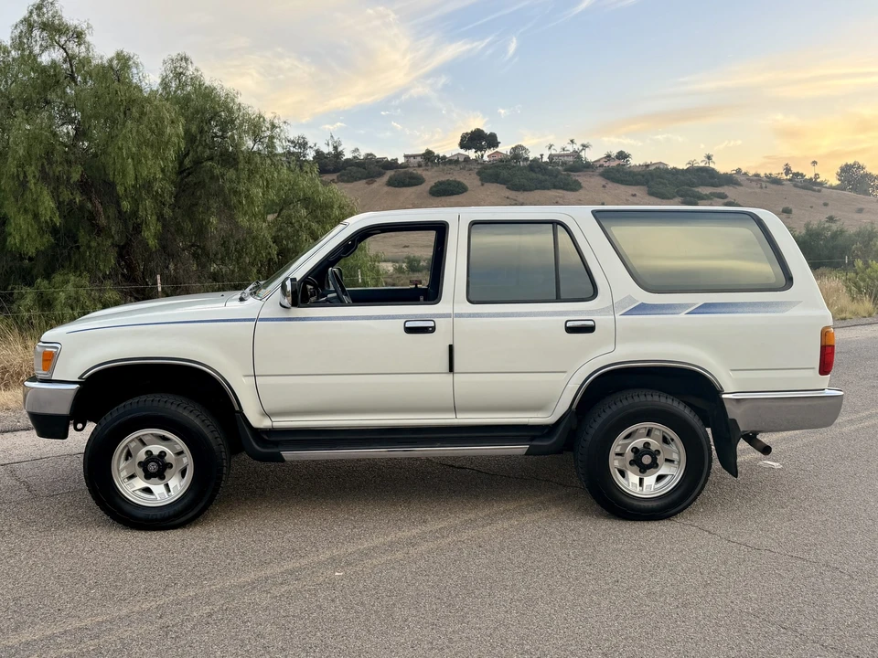 1993 Toyota 4Runner 2nd Gen - Image 12 of 31