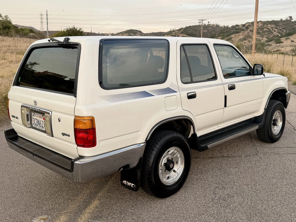 1993 Toyota 4Runner 2nd Gen - Image 27 of 31