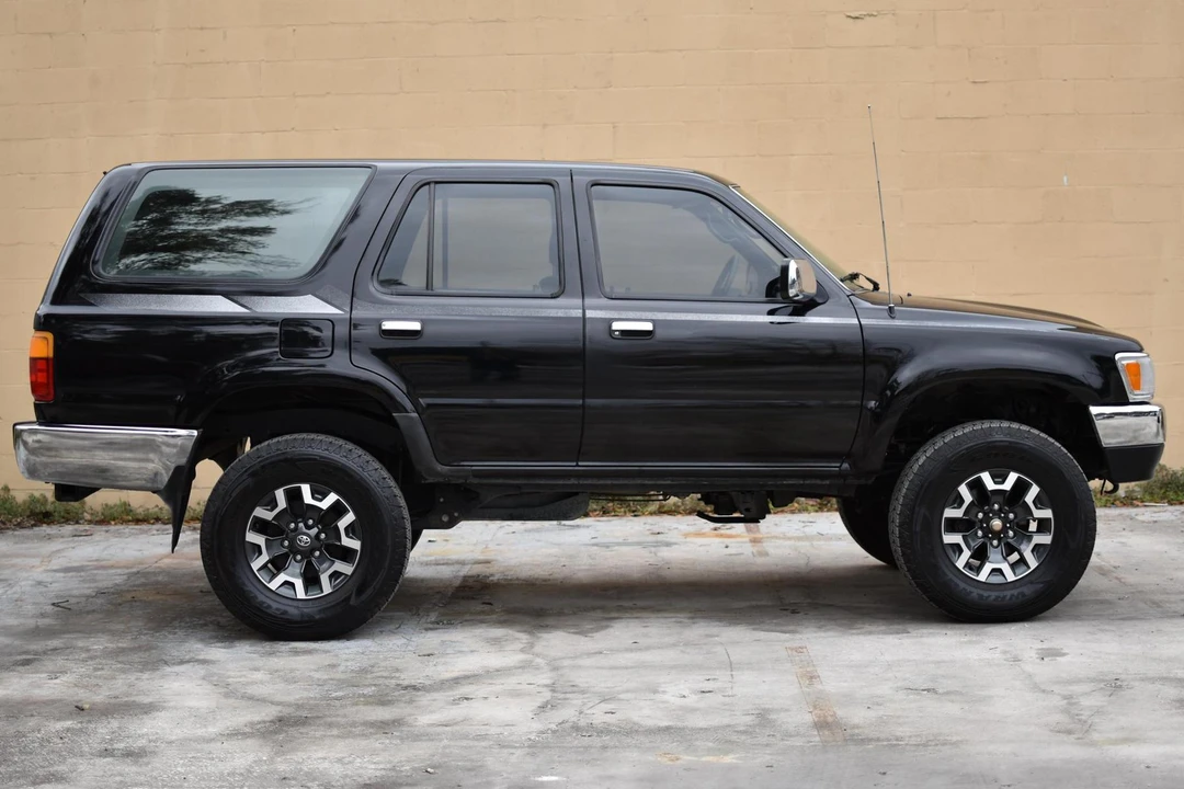 1993 Toyota 4Runner 2nd Gen - Image 4 of 5