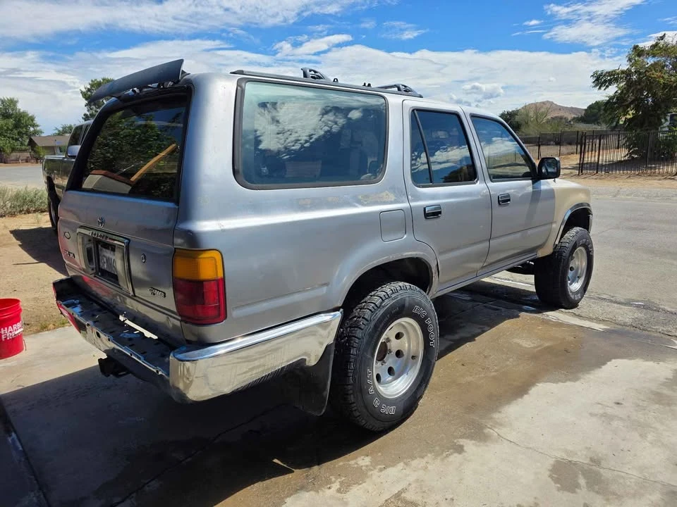 1993 Toyota 4Runner 2nd Gen - Image 4 of 11