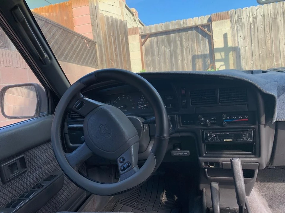 1993 Toyota 4Runner 2nd Gen - Image 5 of 7