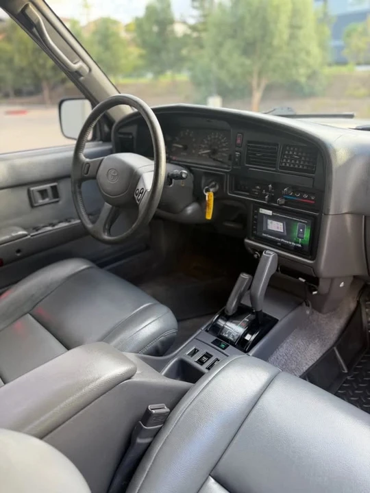 1993 Toyota 4Runner 2nd Gen - Image 14 of 17