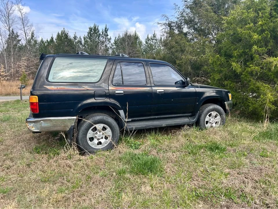 1993 Toyota 4Runner 2nd Gen - Image 9 of 19