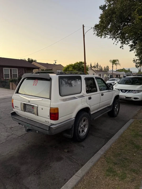 1993 Toyota 4Runner 2nd Gen - Image 2 of 7